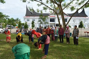 HUT Pemkab Dharmasraya Gelar Festival Randai