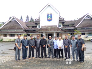 Komisi I DPRD Padang Pariaman Studi Banding Ke Lombok