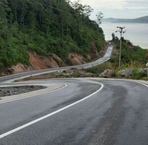 Akses Jalan Menuju Wisata Mandeh Sumatera Barat Semakin Terbuka Lebar