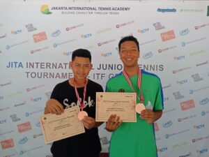 Dua Petenis Yunior Sumbar juara 3 di Turnamen JITA Jakarta