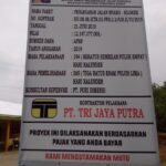 Jalur Lintas Sumatera di Sijunjung Rusak Parah, Satker PJN II Sumbar Dinilai Lamban