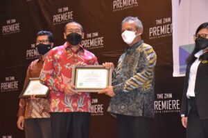 PT Semen Padang Raih Penghargaan Platinum dari Menaker