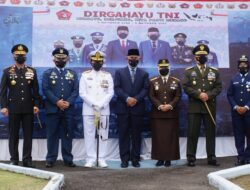Danlatamal II Ikuti Upacara HUT TNI ke 76 di Lanud Sutan Syahrir