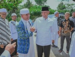 Wakil Bupati Dan BMKT Pasaman Dampingi Gubernur Peresmian Masjid Terapung Rao