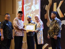 Semen Padang Raih 2 Penghargaan dari Kemnaker RI dan Gubernur Sumbar