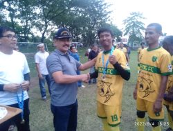 Ditutup Walikota Padang, Gaung Putra Juarai Turnamen Sepakbola U 45 Tahun 2022