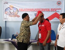 Semen Padang Latih Tukang di Pasbar Gunakan Sepablock
