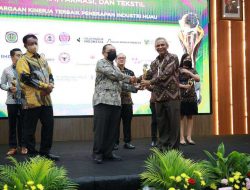 Semen Padang Raih Penghargaan Kinerja Terbaik Penerapan Industri  Hijau dari Kementerian Perindustrian
