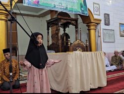 Dai, iyah Cilik RA/TK Islam Raihanah Pukau Jemaah Masjid Raya Koto Tangah