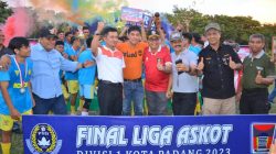 Berlangsung Sukses, Liga Askot PSSI Padang 2023 Resmi Ditutup Wawako Ekos Albar 
