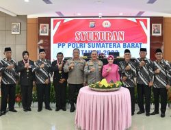 Kapolda Sumbar Irjen Pol Suharyono, S.I.K, SH Gelar Upacara Tradisi Purna Bhakti