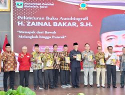 Dari Peluncuran Buku Otobiografi oleh PWRI Sumbar, Alm Zainal Bakar Mewariskan Pemimpin yang Merakyat