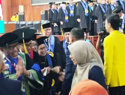 Dekan FT Unand Prof Is Prima Nanda jadi Tamu Kehormatan Rektor Heri Hermansyah di Wisuda UI
