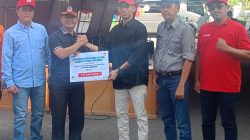 PT Semen Padang Salurkan 250 Zak Semen untuk Korban Angin Puting Beliung di Kota Solok