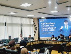 Sekwan DPRD Sumbar, Maifrizon Sambut Hangat 89 Anggota Pramuka Kwarda 03 dalam Kunjungan Edukatif ke Gedung Parlemen