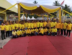 DPD Partai Golkar Solsel Bagikan Ribuan Paket Sembako