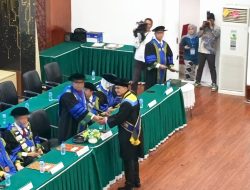 Gubernur Sumbar Hadiri Penyerahan Ijazah, Dekan FT Unand Lepas 108 Lulusan