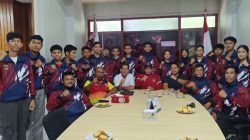 Ketua Umum KONI Sumbar Lepas Atlet Kickboxing ke Kejurnas 2025 di Bekasi