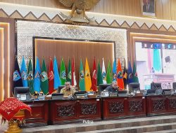 Delapan Fraksi DPRD Sumbar Bahas Ranperda Jasa Konstruksi dalam Rapat Paripurna