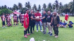 BBC Batangkapas dan Kobar FC Kambang Semakin Menyala, DPP PKPS dan HKB Serahkan Bantuan Kostum dan Bola