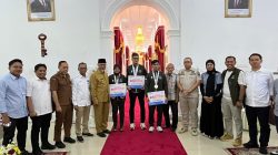 Mahyeldi Jamu  Tiga Pahlawan Olahraga Sumbar, Bank Nagari Kucurkan Bonus