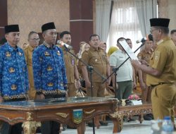 Bupati H. Khairunas Lantik 2 Pejabat Administrator Hasil Sistem Manajemen Talenta