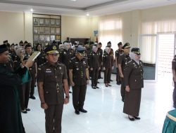 Datang dan Pindah Tugas Tiga Pejabat Eselon IV Kejari Pasaman Diminta Menyatu dengan Tugas