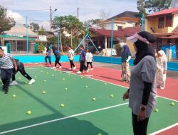 Pelti Pengkot Kota Bukittinggi Apresiasi Latihan Bersama Petenis Junior
