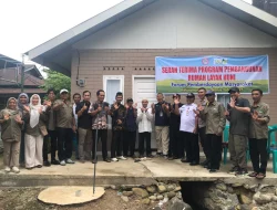 Harapan Baru dari Limau Manis: Mulyadi Terima Kunci Rumah Usai 15 Tahun Tinggal di Pondok Sawah