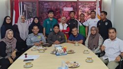 Ketua KONI Sumbar Lepas Kontingen PABSI ke Kejurnas Angkat Besi Senior 2026