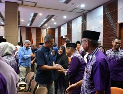 PT Semen Padang Lepas 48 Calon Jemaah Haji Karyawan dan Pensiunan