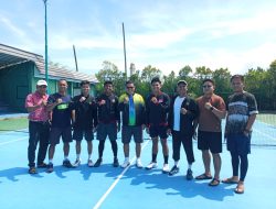 Dilepas Ketua Pelti Prof Syahrial, Tiga Petenis Sumbar Menuju Kejurnas Tidar Open 2025