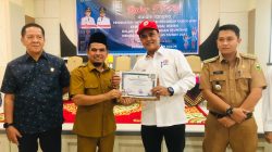 Aktif dalam Program GENTING, PT Semen Padang Raih Penghargaan dari Pemkab Solok