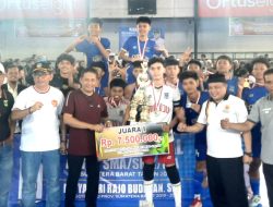 Evi Yandri Rajo Budiman tutup Kejurda Futsal, SMAN 7 Padang Kampiun 