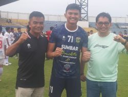 Ketua Askot PSSI Padang, Mastilizal Aye Berikan Reward untuk Tim Sepakbola Porwil Sumbar