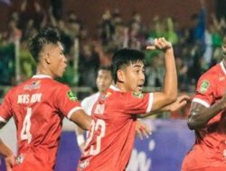 Semen Padang FC Kalahkan PSMS Medan 2-0, Pimpin klasemen Grup X