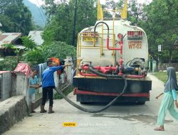 Semen Padang Distribusikan 46.000 Liter Air Bersih di Kelurahan Batu Gadang