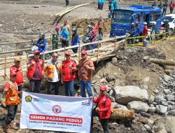 Dirut Semen Padang Kunjungi Lokasi Banjir Bandang, Bupati: Bantu Kami Bangkit