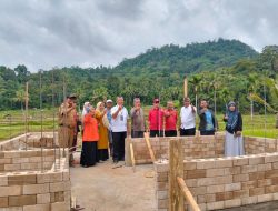 Bedah Rumah Warga dari Sepablock, PT Semen Padang Berkomitmen Kurangi Angka Kemiskinan di Padang