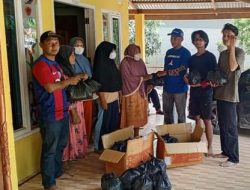 Anggota DPRD Pessel Ika Jonedi Bantu Warga Korban Banjir