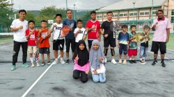 Tancap Gas, Pelti Pessel Buka Kesempatan Anak-anak dan Remaja Berlatih di Lapangan Tenis GOR Zeini Zen
