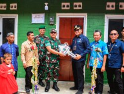 Tangisan Netri Tak Terbendung, Setelah Terima Rumah Bantuan Program TMMD dari Semen Padang