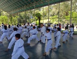 Kenaikan Sabuk Karateka Lemkari Se-Kota Padang Ramaikan Lapangan Futsal Politeknik