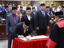 Rapat Paripurna Pelantikan Pimpinan Definitif DPRD Provinsi Sumbar Periode 2024-2029