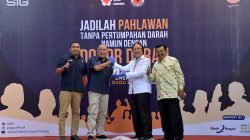 Peduli Kemanusiaan di Penghujung Tahun 2024, PT Semen Padang Serahkan 325 Kantong Darah ke PMI Padang